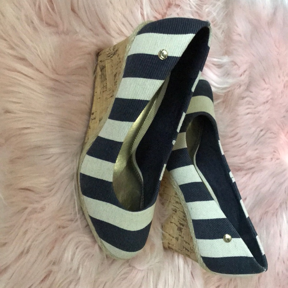 Wedge Heels - image 4